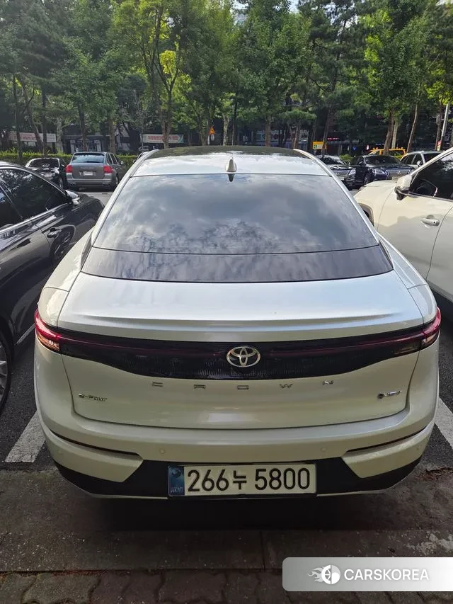 Toyota Crown Crossover 2025 Белый из Кореи, фото 4