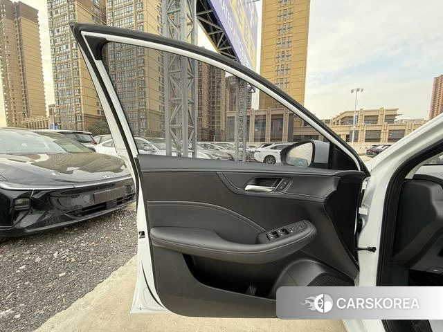Roewe i5 id 4210327 из Китая 10