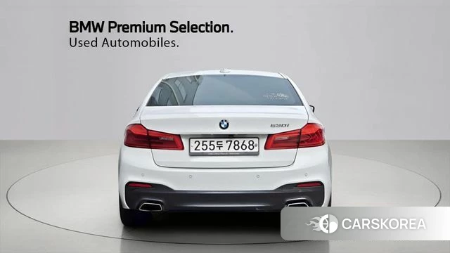 BMW 5 Series (G30) id 3833950 из Кореи 14