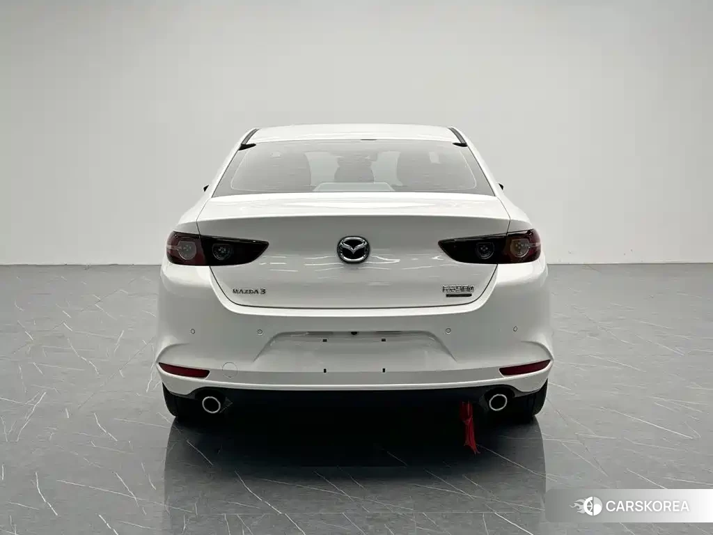 Mazda 3 id 4659712 из Китая 15