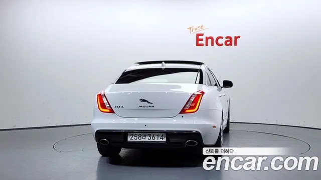 Jaguar All New XJ id 2653885 из Кореи 14