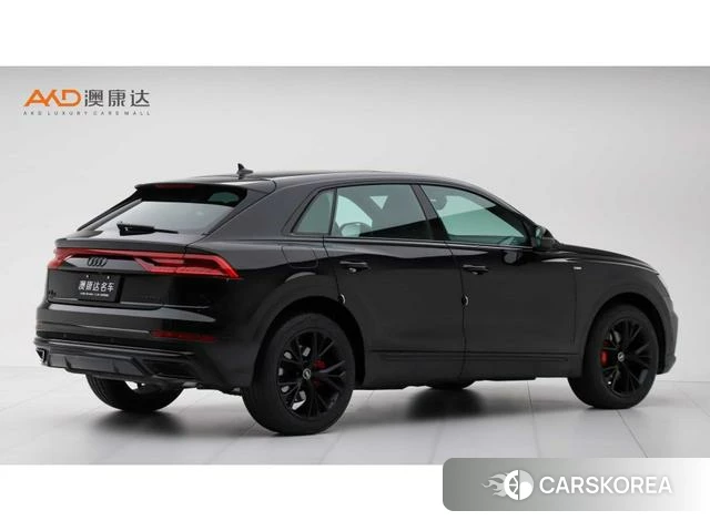 Audi Q8 2023 Черный из Китая, фото 4
