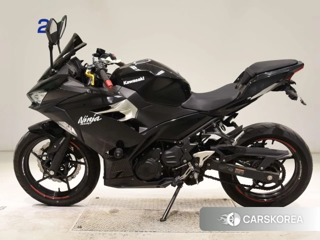 Kawasaki NINJA 400 2021 из Японии