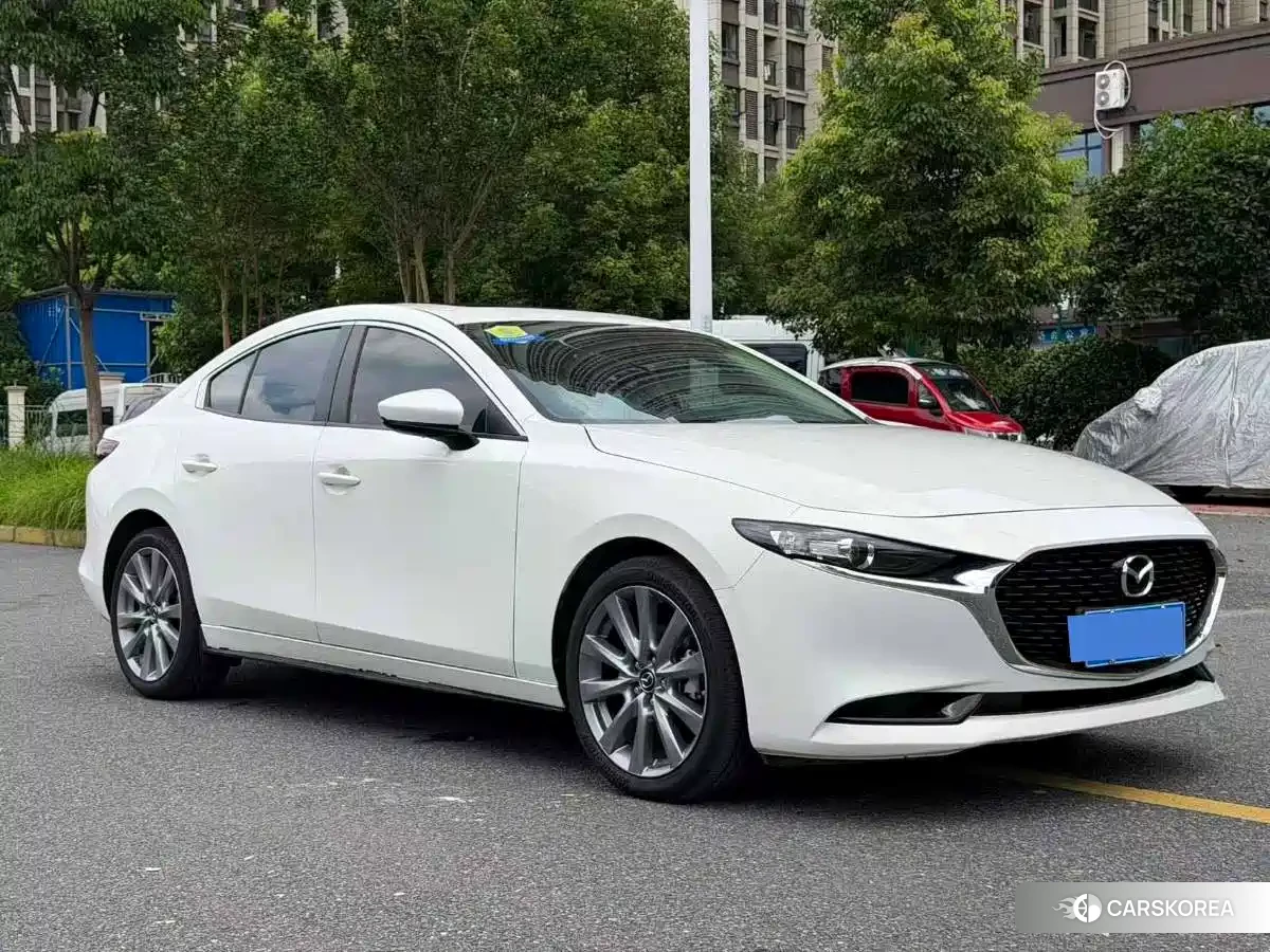 Mazda 3 2025 Белый из Китая, фото 4