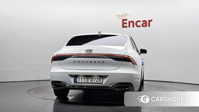 Hyundai The New Grandeur IG Hybrid id 4753830 из Кореи 28
