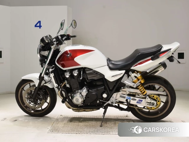 Проданный Honda CB1300SF 2016 из Японии