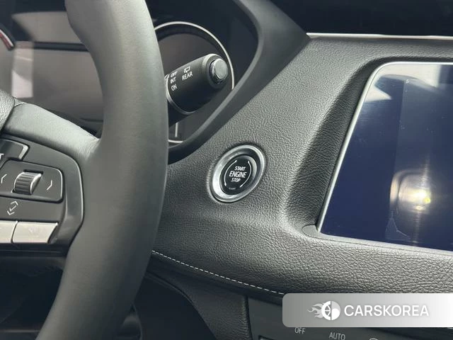 Cadillac XT4 2022 Белый из Китая, фото 4