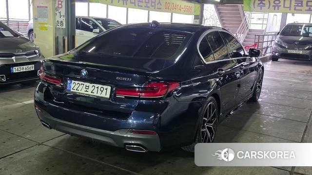 BMW 5 Series (G30) id 3806075 из Кореи 14