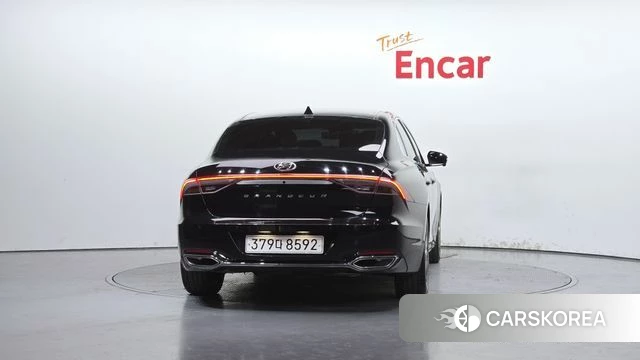 Hyundai The New Grandeur IG id 4500872 из Кореи 26