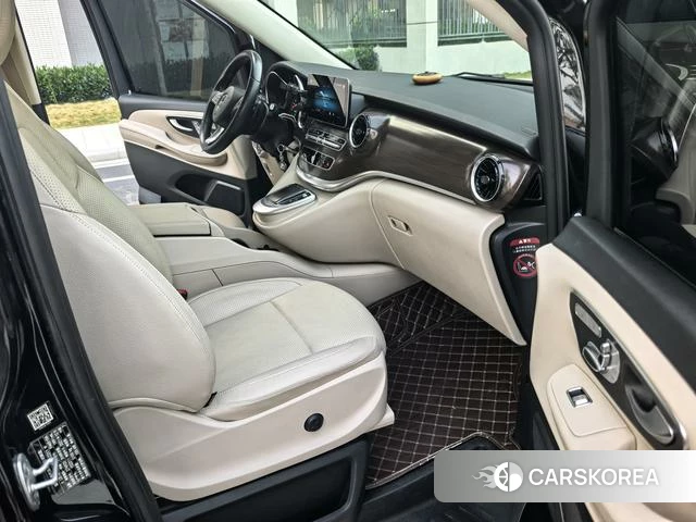 Mercedes-Benz V-class id 4261071 из Китая 13