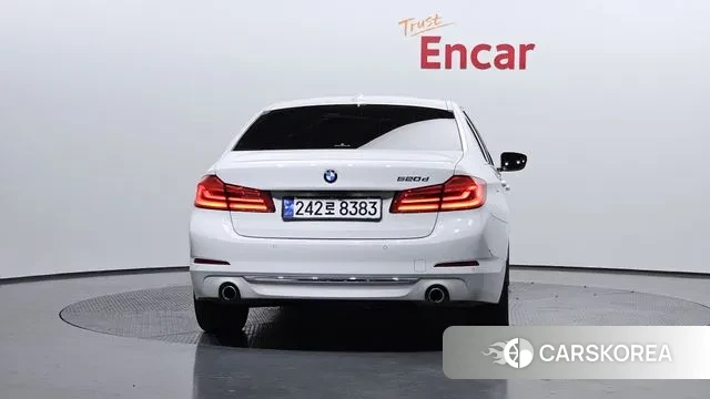 BMW 5 Series (G30) id 3686809 из Кореи 14