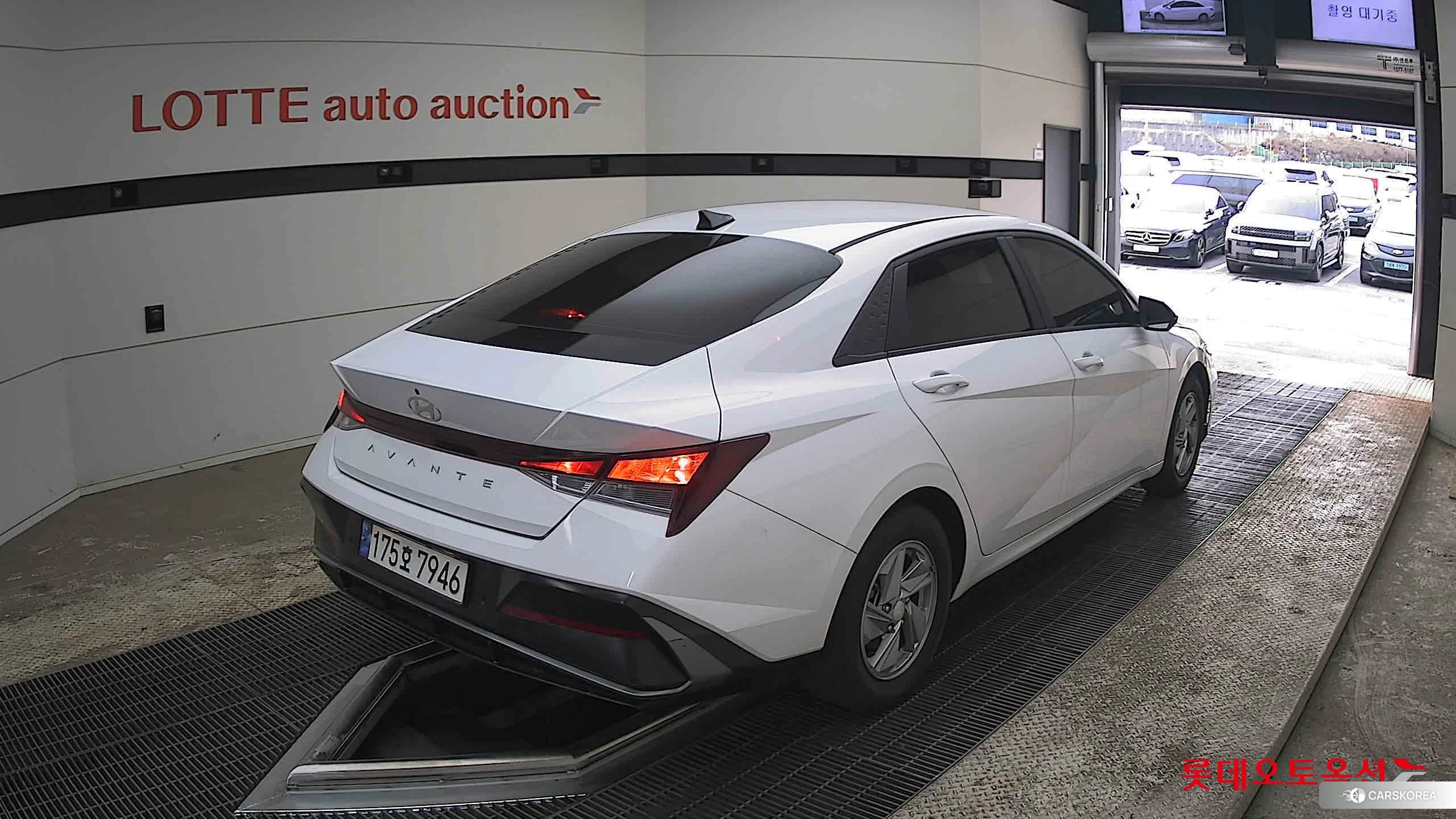 Hyundai Avante id 3875823 из Кореи 31