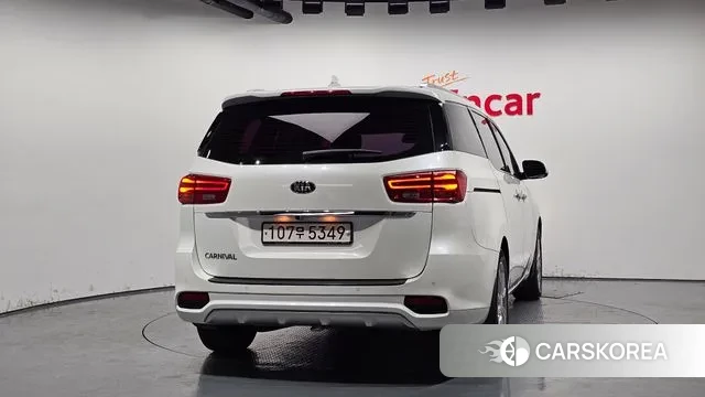 Kia The New Carnival id 3396235 из Кореи 14