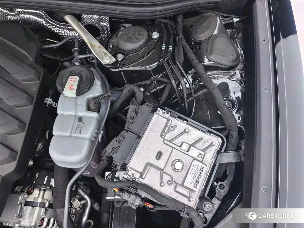 Audi A6L id 4570298 из Китая 20