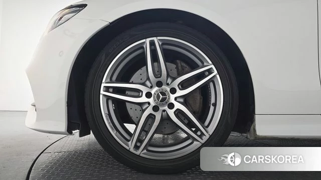 Mercedes-Benz E-Class W213 id 4581351 из Кореи 28