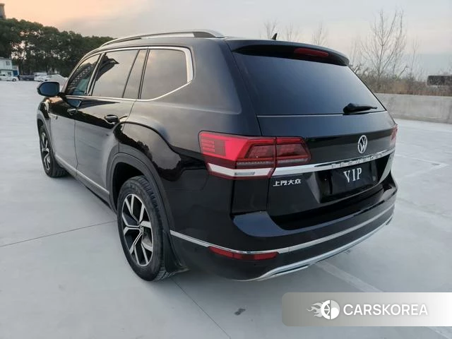Volkswagen Tourang 2019 Черный из Китая, фото 4