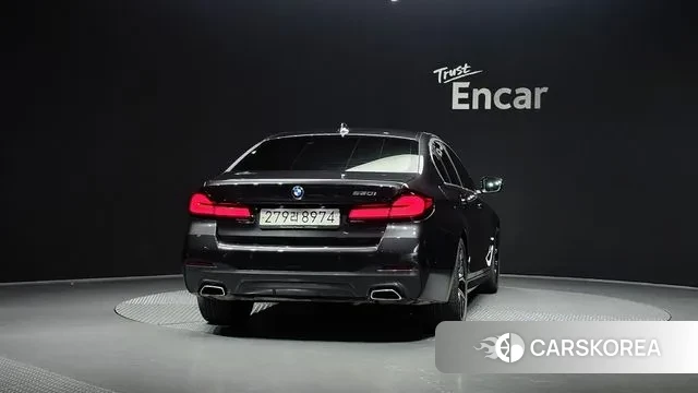 BMW 5 Series (G30) id 3366623 из Кореи 14