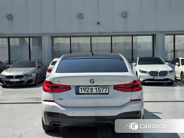 BMW 6 Series GT (G32) 2023 Белый из Кореи, фото 6