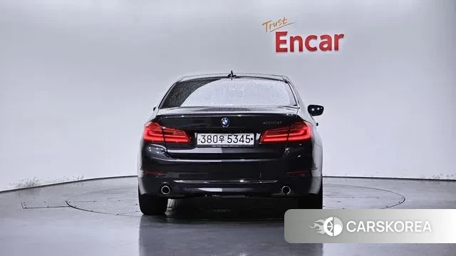 BMW 5 Series (G30) id 3248750 из Кореи 14