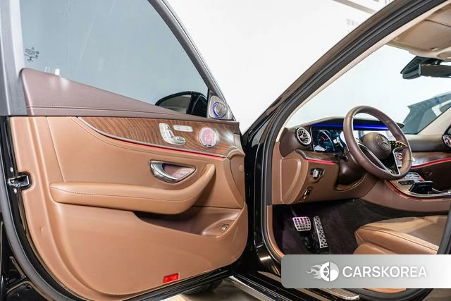 Mercedes-Benz E-class id 4300192 из Китая 8