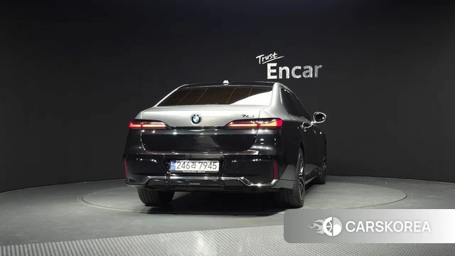 BMW 7 Series (G70) id 4223108 из Кореи 34