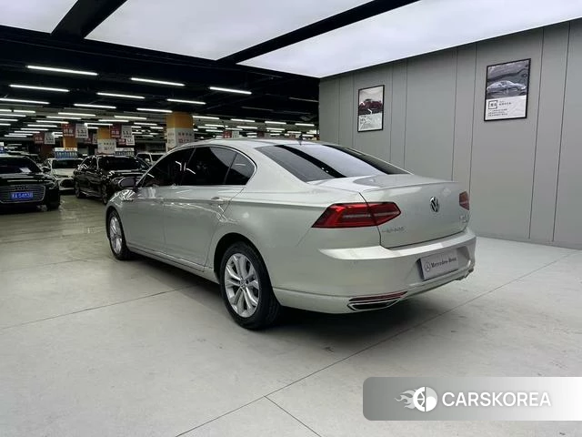 Volkswagen Magotan 2019 Желтый из Китая, фото 4
