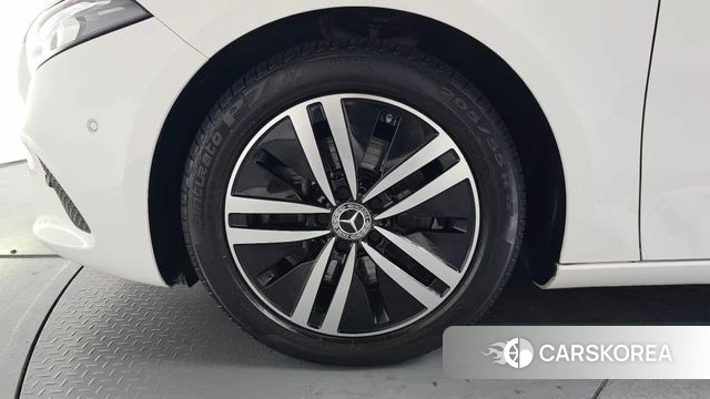 Mercedes-Benz A-Class W177 id 4740261 из Кореи 25