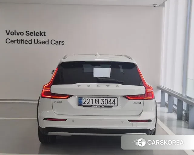 Volvo V60 Cross-Country 2nd Generation id 3235733 из Кореи 14