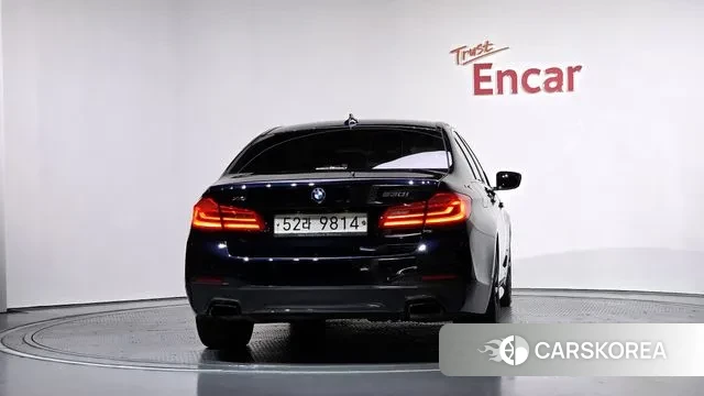 BMW 5 Series (G30) id 3397118 из Кореи 14