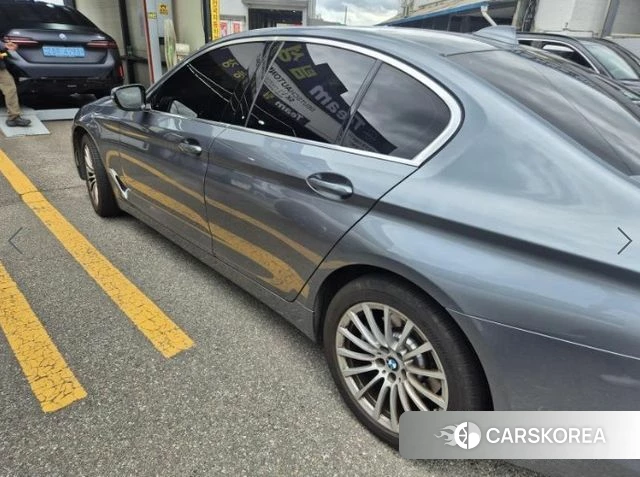 BMW 5 Series (G30) id 4609964 из Кореи 7
