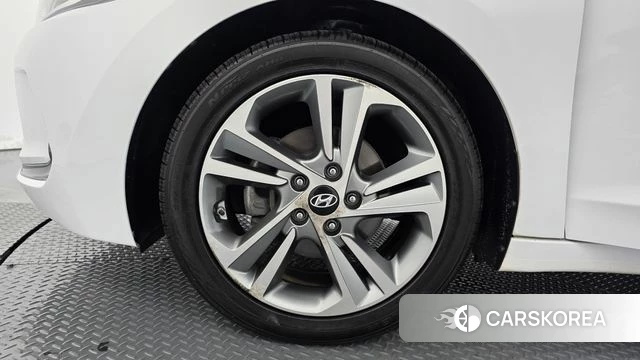 Hyundai Avante AD id 4587328 из Кореи 24