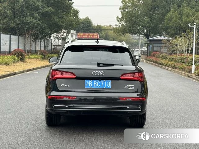 Audi Q5L id 4238123 из Китая 7