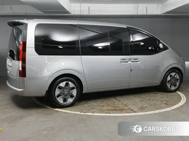 Hyundai Staria id 3732781 из Кореи 14