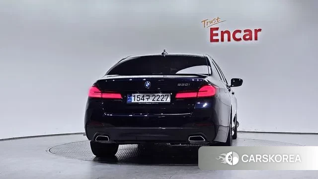 BMW 5 Series (G30) id 3042681 из Кореи 14