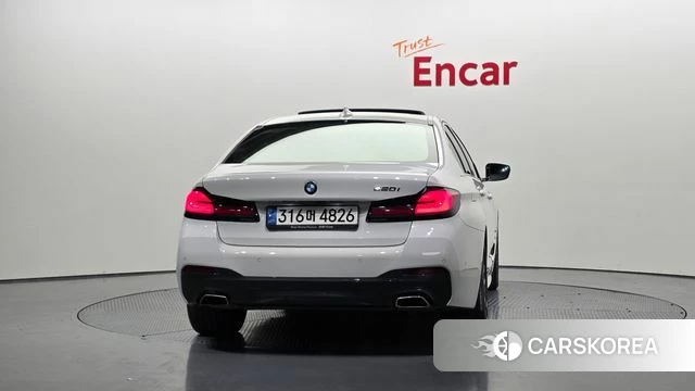 BMW 5 Series (G30) id 3935605 из Кореи 14