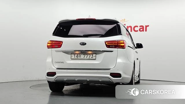 Kia The New Carnival id 4776255 из Кореи 33