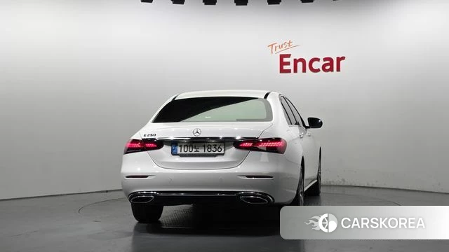 Mercedes-Benz E-Class W213 id 4784777 из Кореи 14