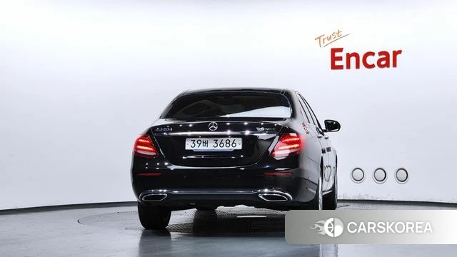 Mercedes-Benz E-Class W213 id 4698946 из Кореи 30