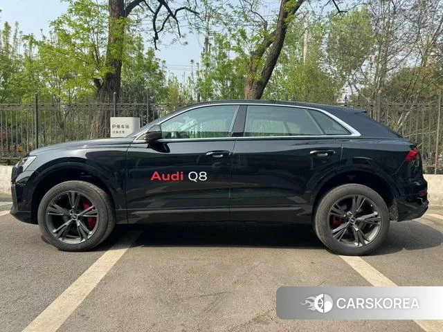 Audi Q8 2025 Черный из Китая, фото 4
