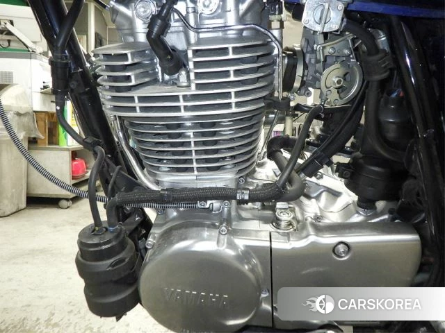 Engine photo
