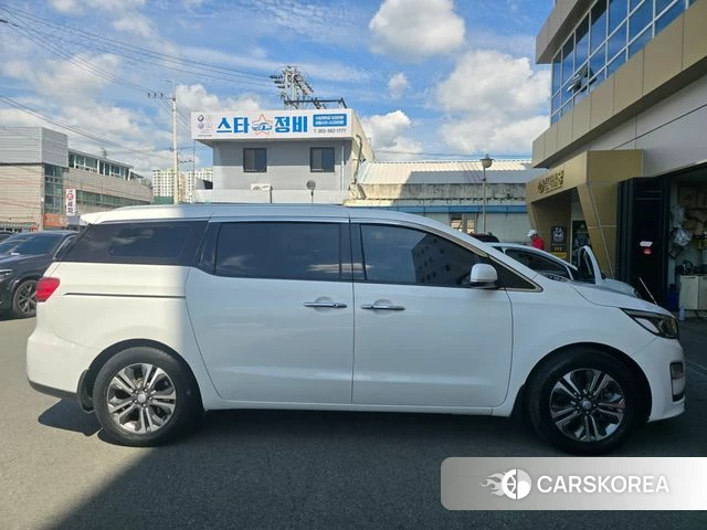 Kia The New Carnival id 4873181 из Кореи 12