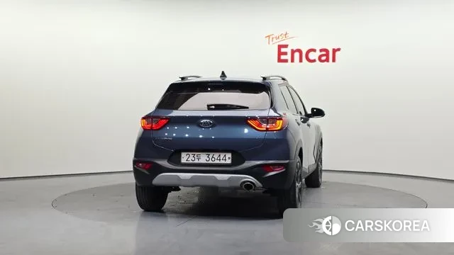 Kia Stonic id 3651676 из Кореи 14