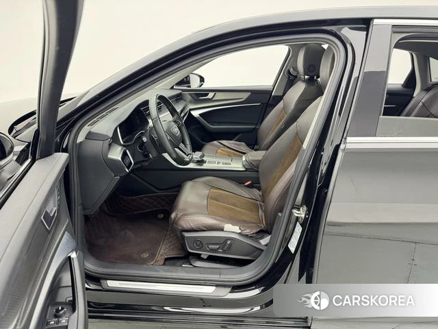 Audi A6L id 4255936 из Китая 22