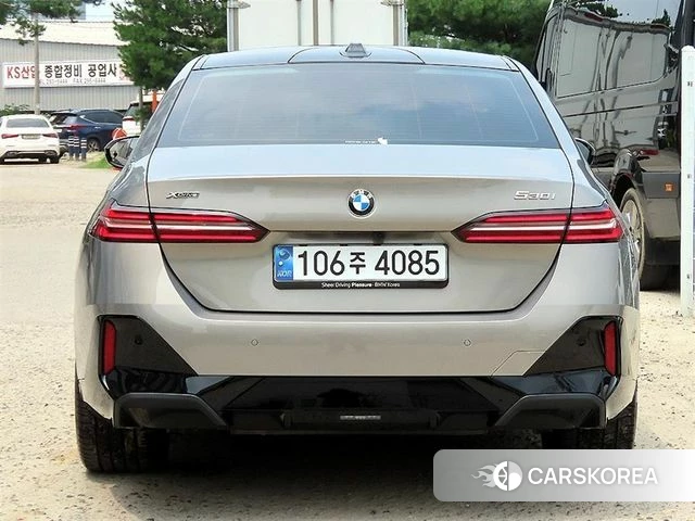 BMW 5 Series (G60) id 4590224 из Кореи 14
