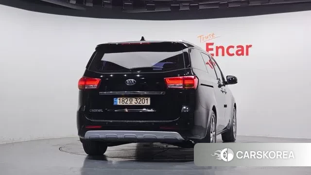 Kia All New Carnival id 3553039 из Кореи 14