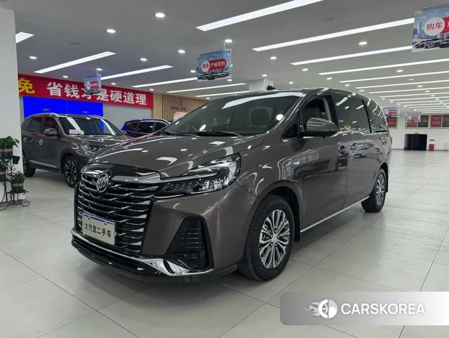 Buick GL8 2025 Шампань из Китая, фото 5