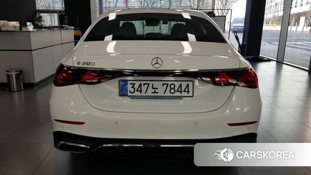 Mercedes-Benz E-Class W214 id 3817205 из Кореи 11