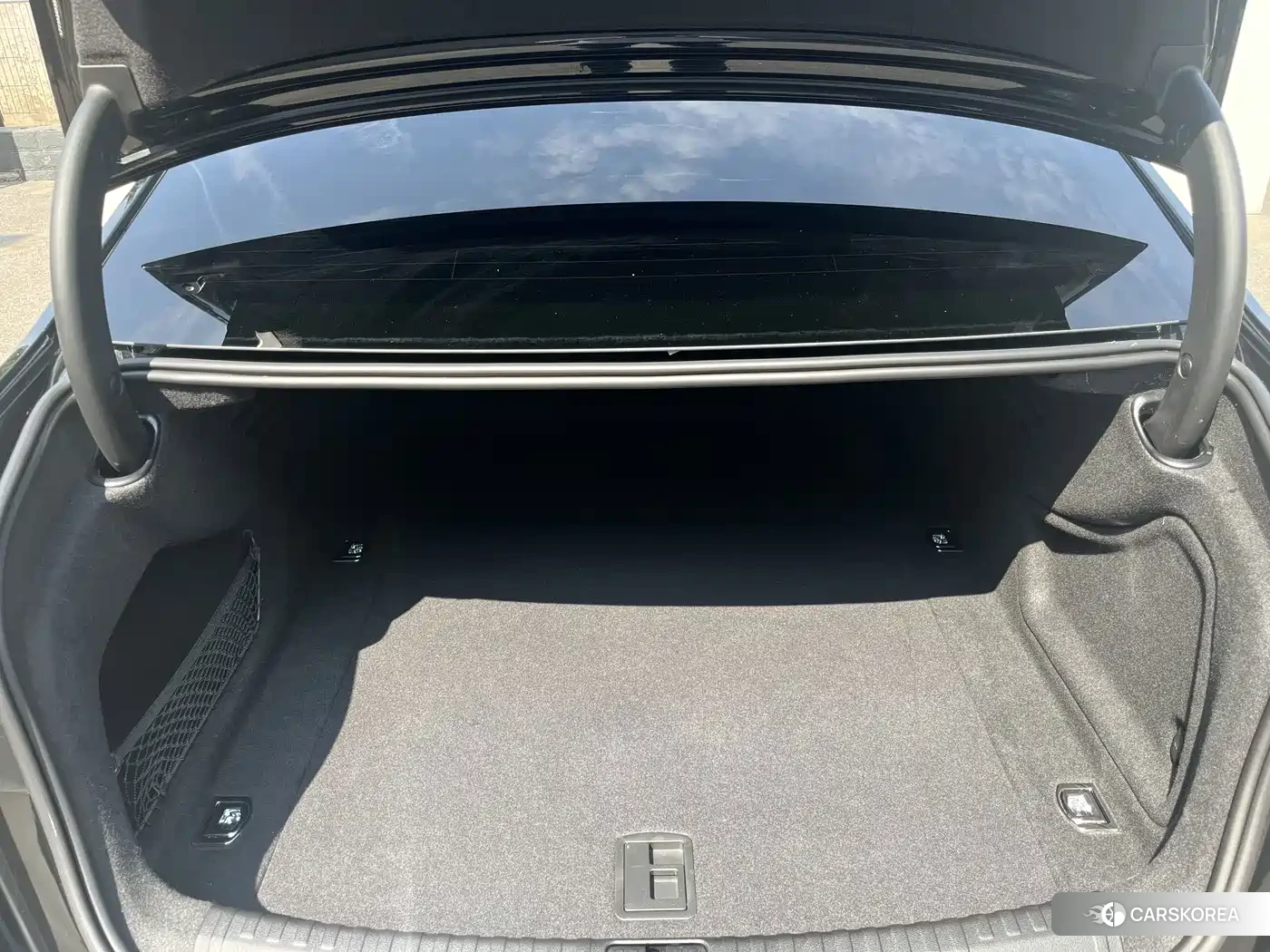 Audi A6L 2026 Черный из Китая, фото 4