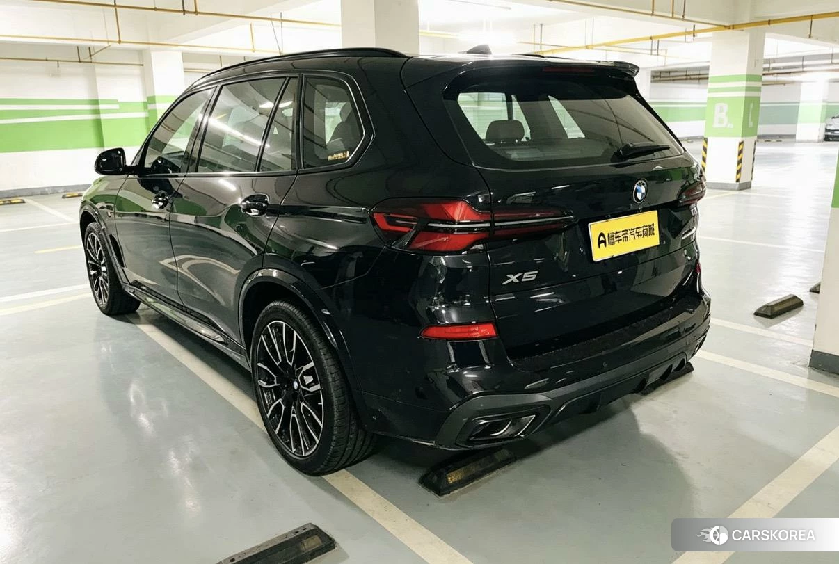 BMW X5 2023 Черный из Китая, фото 4