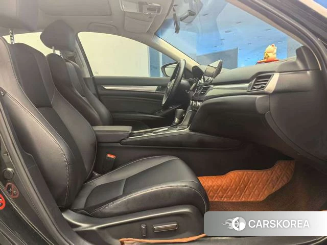 Honda Accord id 4374794 из Китая 9